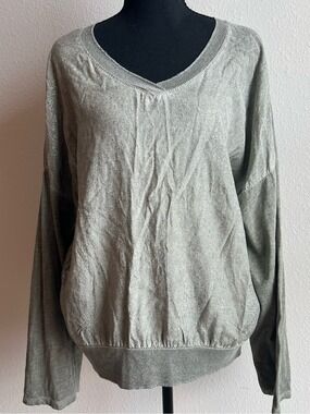 Free For Humanity Relaxed V-Neck Shimmery Top in Olive Green Oversized